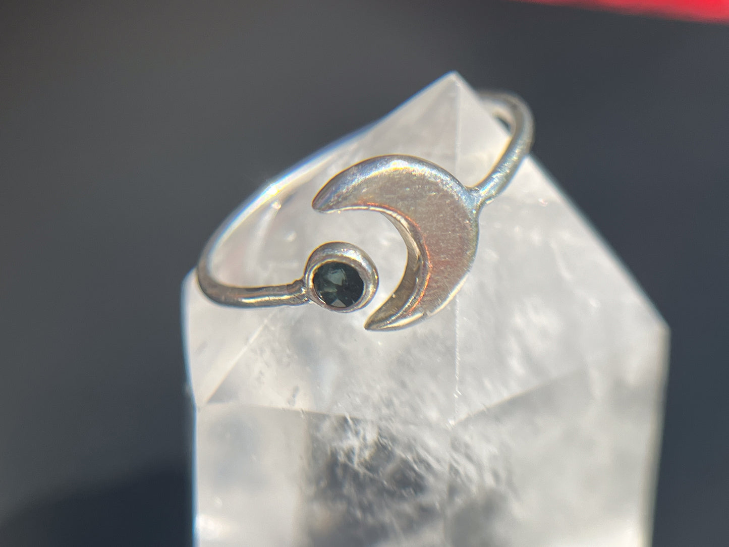 Anillo hasta la luna y de regreso