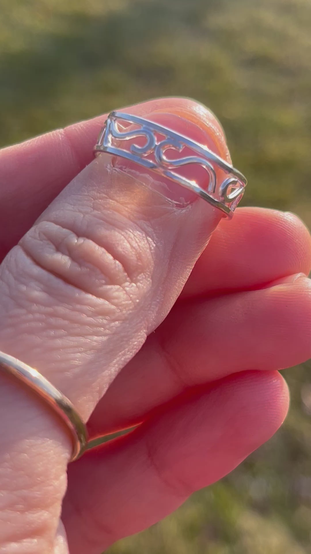 Silver filigree ring